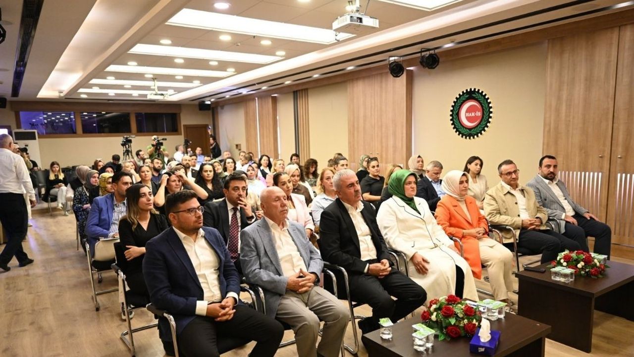 Türkiye yüzyılında kadın emeği paneli ve çalıştay raporu tanıtıldı