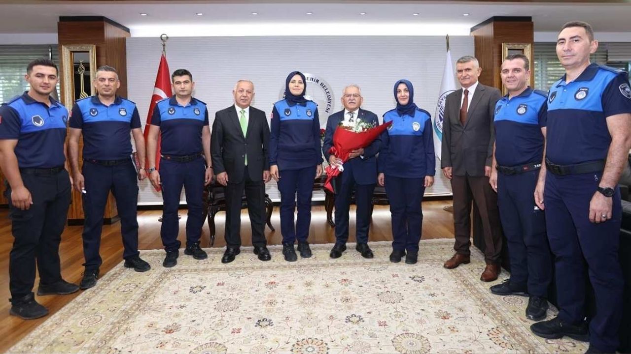 Zabıta Haftası’nda Başkan Büyükkılıç’tan Özel Kutlama!