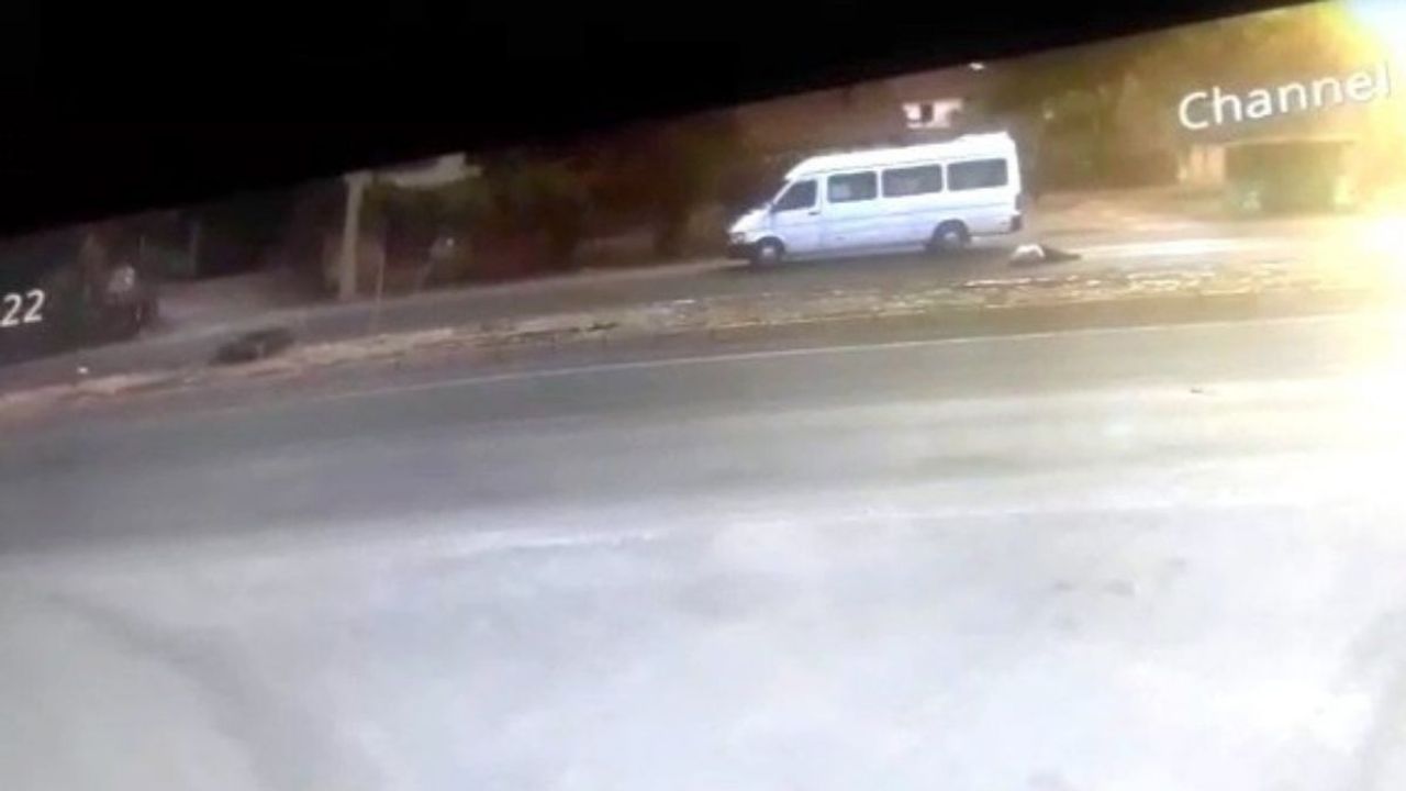 Konya’da tırın çarptığı 67 yaşındaki adamın kaza anı güvenlik kamerasına yansıdı!