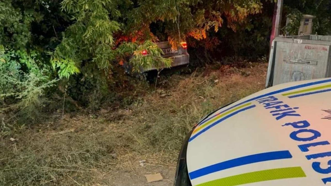 Kayseri'de alkollü sürücü polisten kaçtı: fidanlığa uçtu!