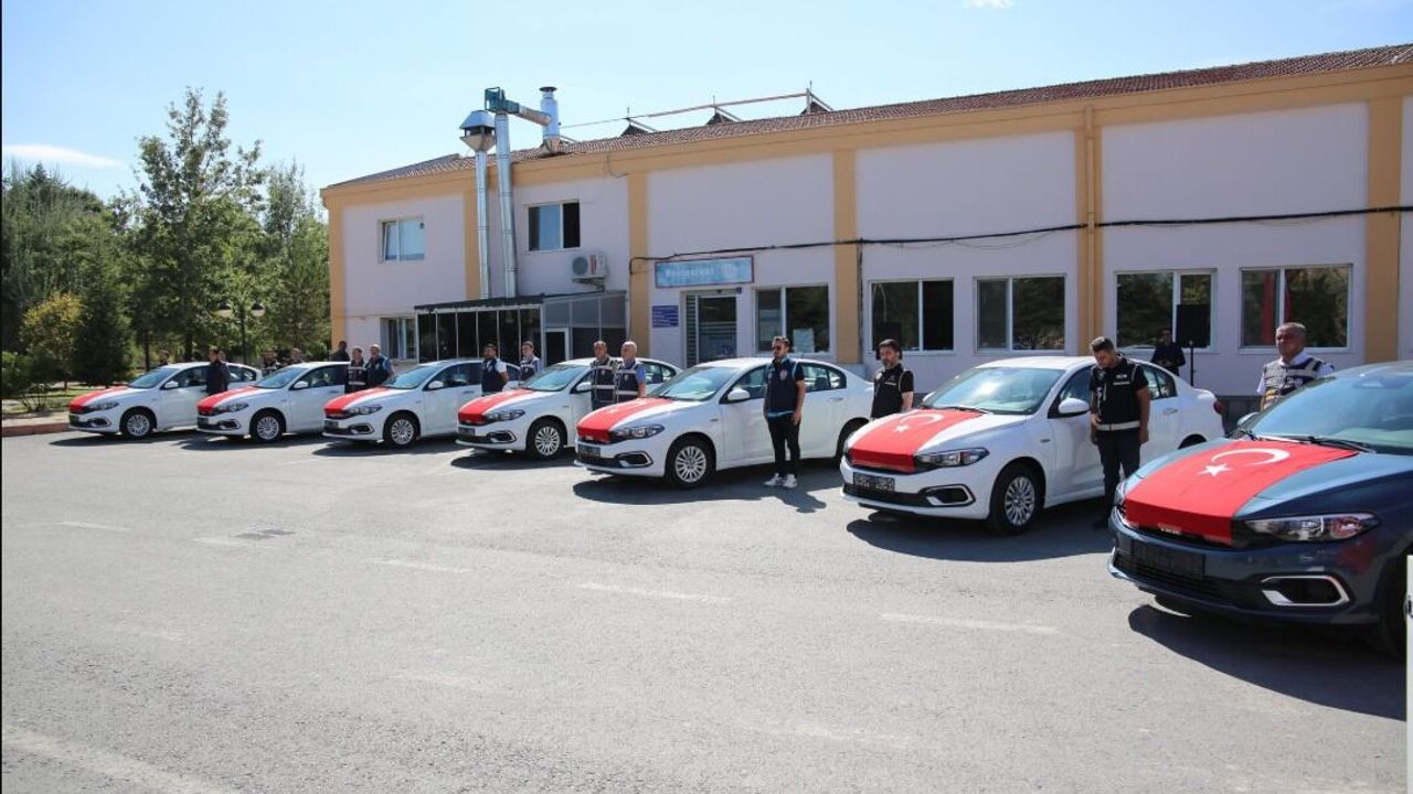 Kayseri İl Emniyet Müdürlüğü’nün araç yaş ortalaması 3.8’e düştü