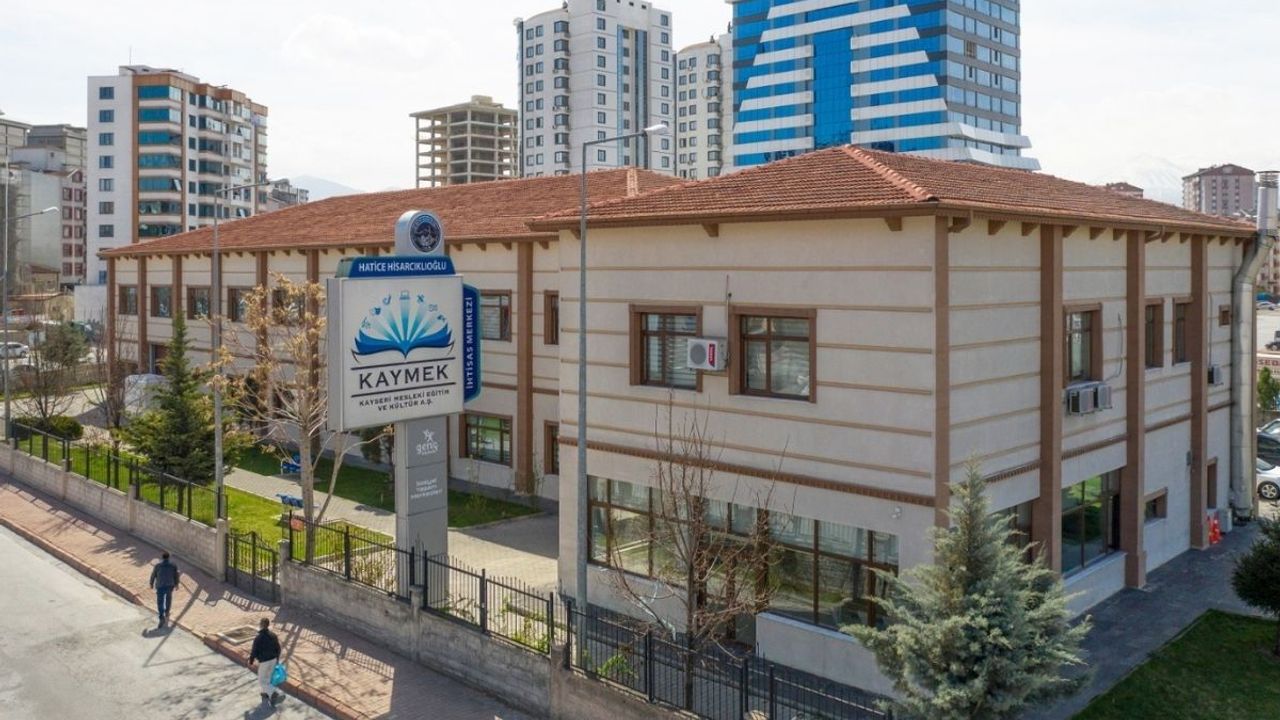 Kayseri KAYMEK’ten ücretsiz KPSS ve AGS hazırlık kursu