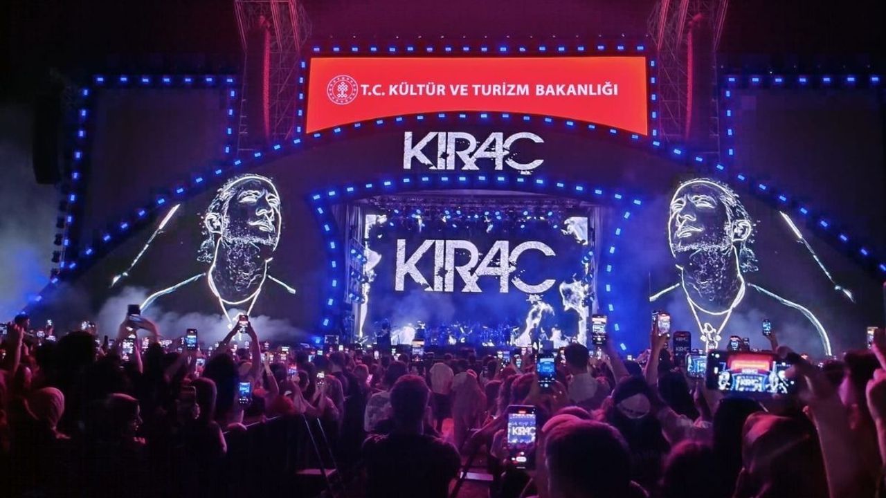 Kayseri Kültür Yolu Festivali’nde Kıraç rüzgarı! Binlerce kişi coştu