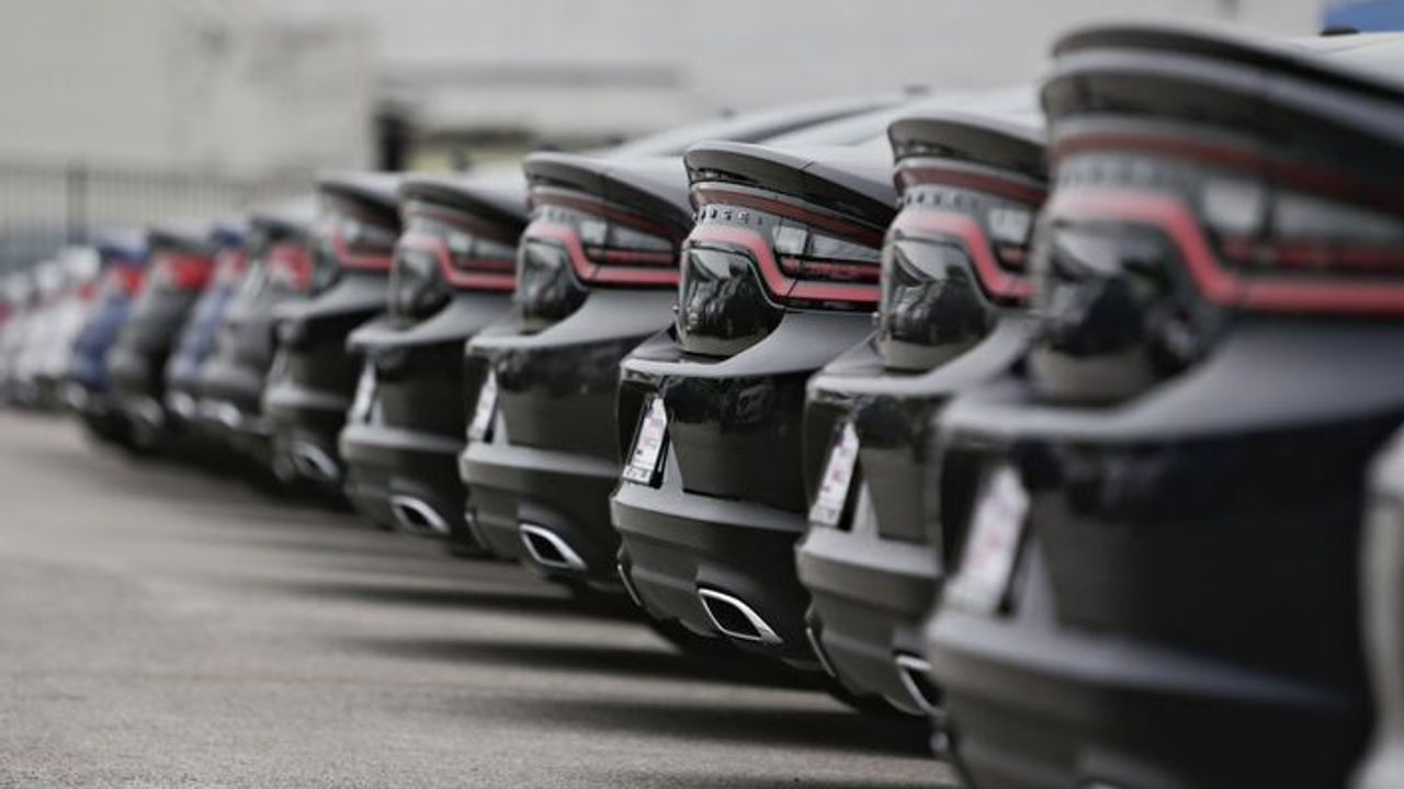 İthal otomobile yüzde 30’a varan ek vergi geliyor!