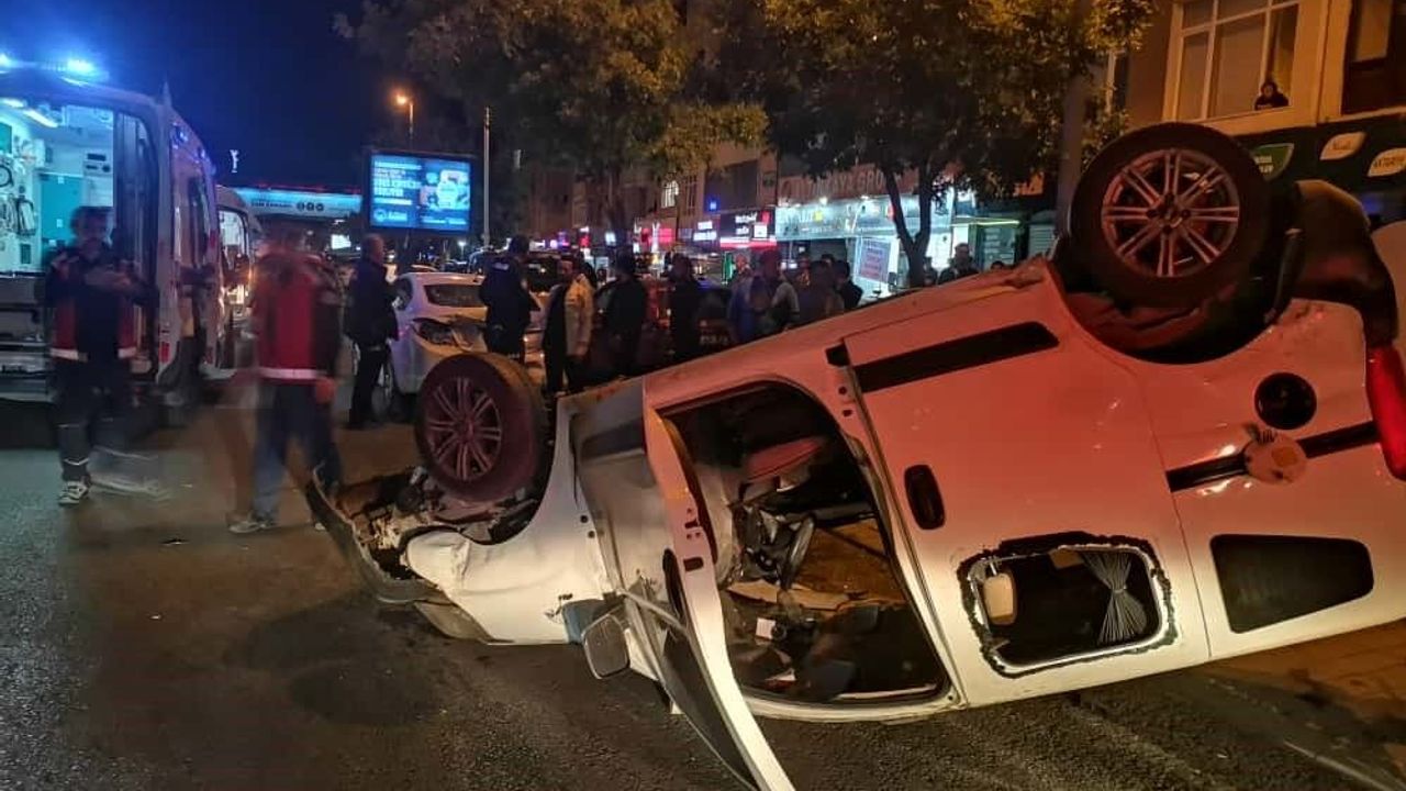 Kayseri Sivas Caddesinde takla atan araç zincirleme kazaya neden oldu