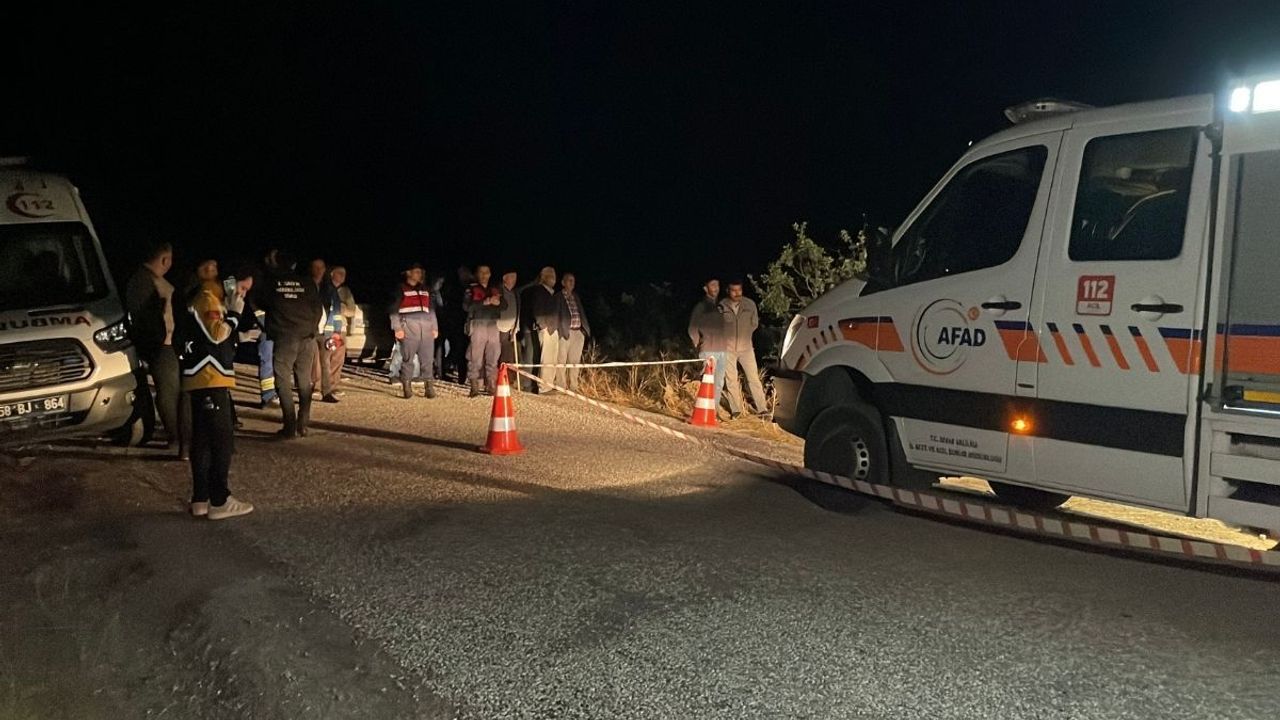 Uçurumdan yuvarlanan 4 kişi tam 6 saat sonra ölü bulundu!