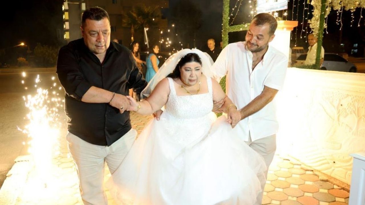 Zihinsel engelli kadının hayali temsili düğünle gerçekleşti
