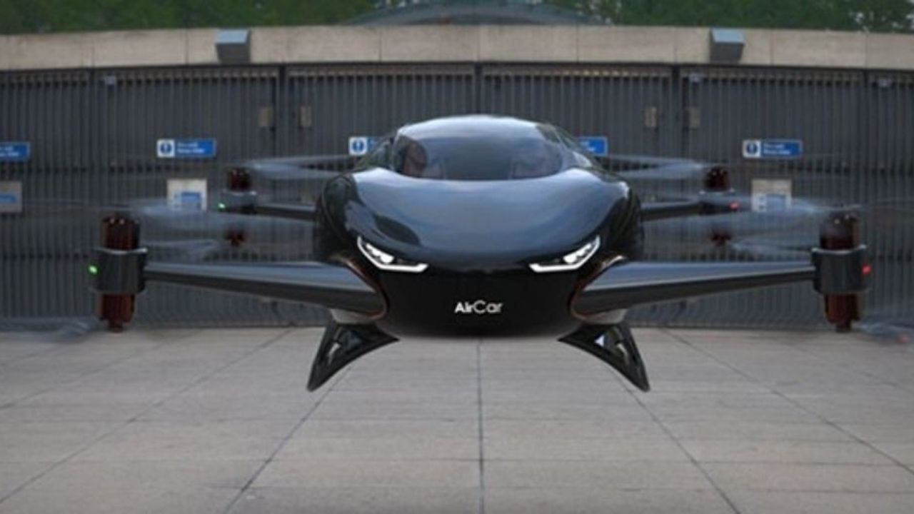 Yerli uçan araba ön siparişte: Fiyatı dudak uçuklattı!