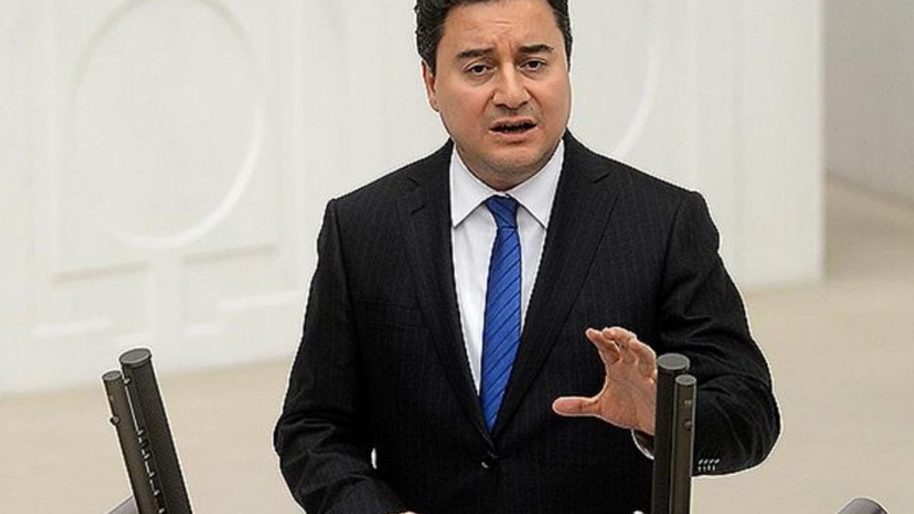 “Deprem geliyorum diyor” – Babacan’dan hem hükümete hem muhalefete tepki!