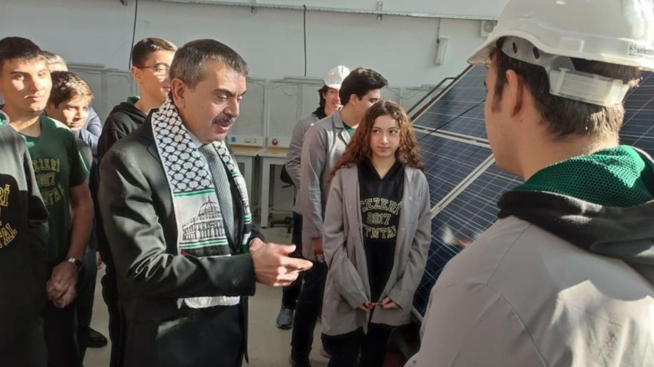 Bakan Tekin: Eğitim barışın, demokrasinin ve insan haklarının anahtarıdır