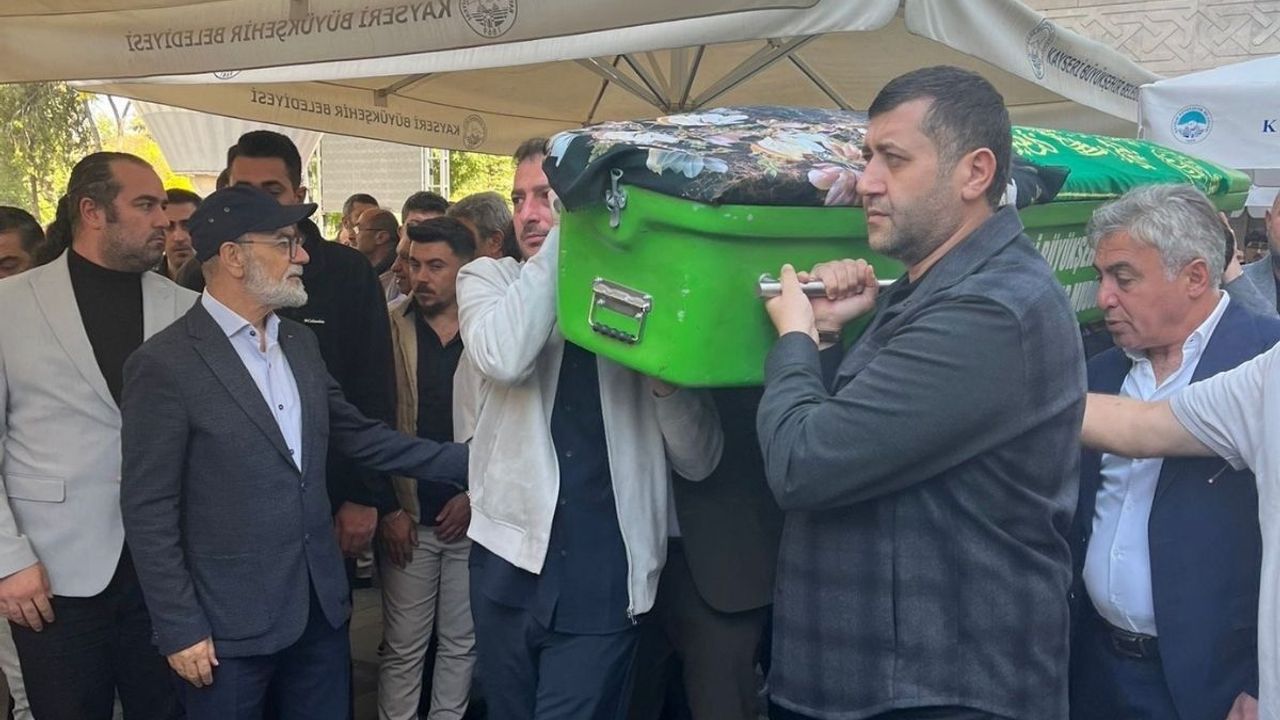 Baki Ersoy MHP’li ismi acı gününde yalnız bırakmadı