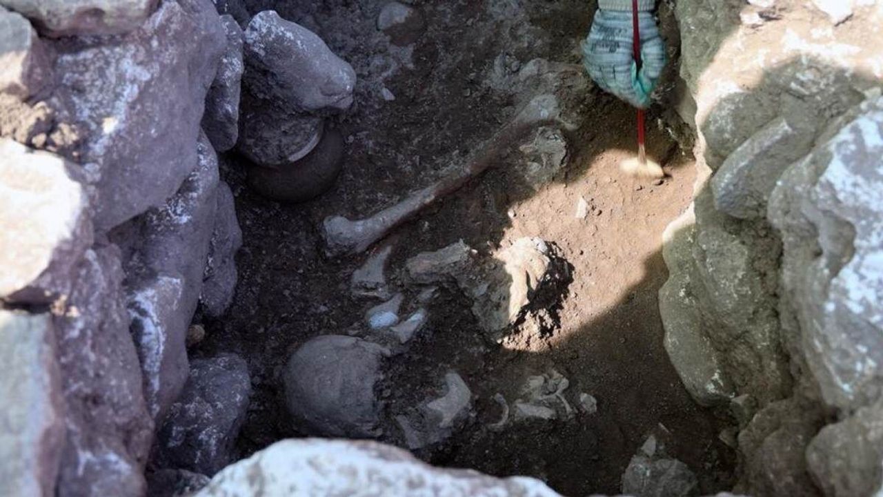 Çayönü Tepesi'ndeki kazılar şok edici bulgularla sonuçlandı: 8 mezar keşfedildi!