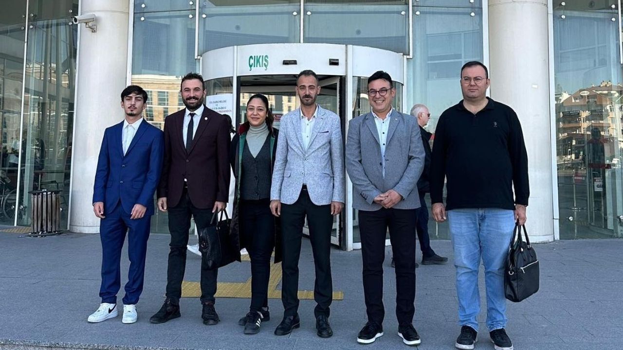 CHP yönetimi Kayseri adliyesinde! 19 Mart duruşmasına destek