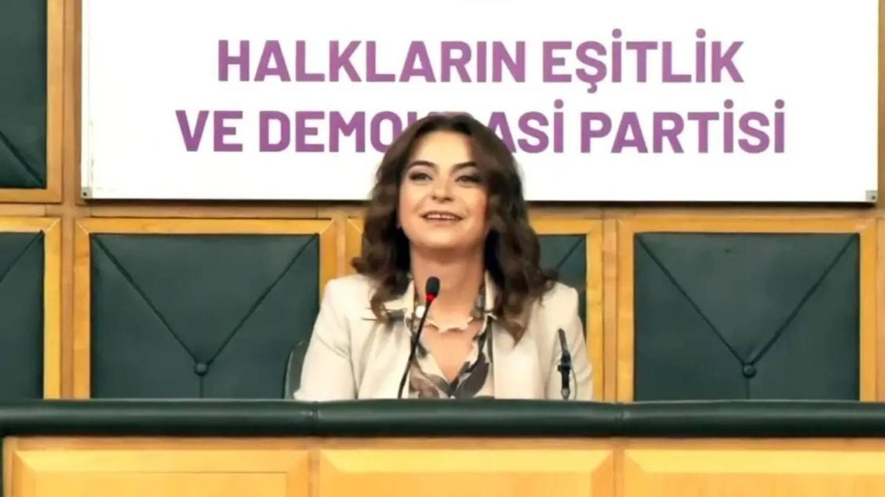 TBMM’de akıl almaz slagon! DEM Partililer: ‘Biji Serok Apo’