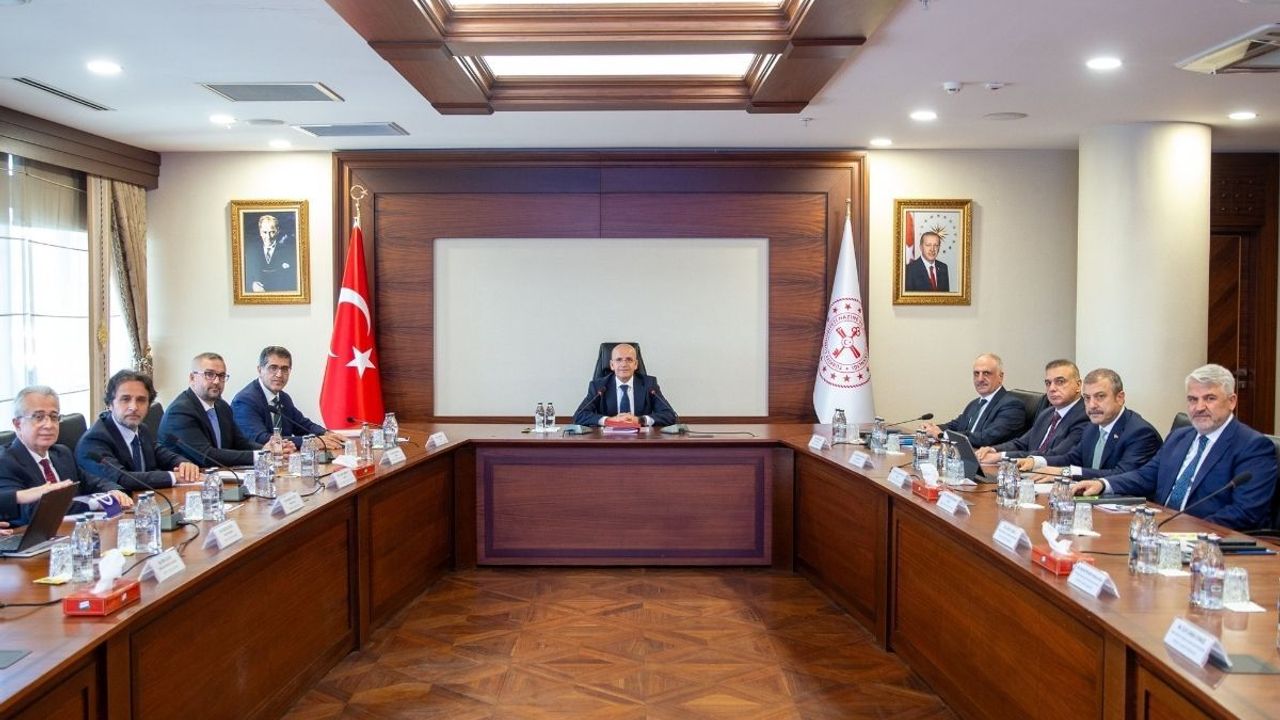 Finansal İstikrar Komitesi toplandı: Ekonomide yeni adımlar masada