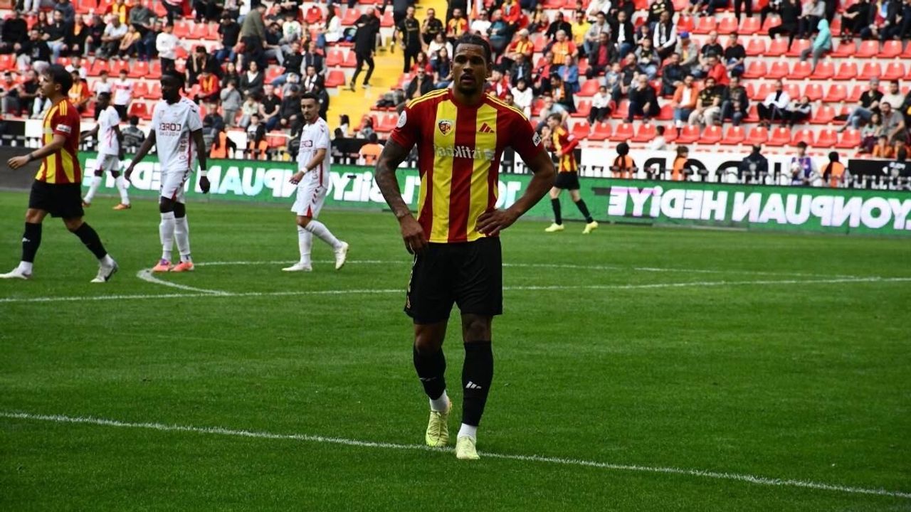 Kayserispor'un kayıp golcüsü bulundu! German Onugkha golle buluştu