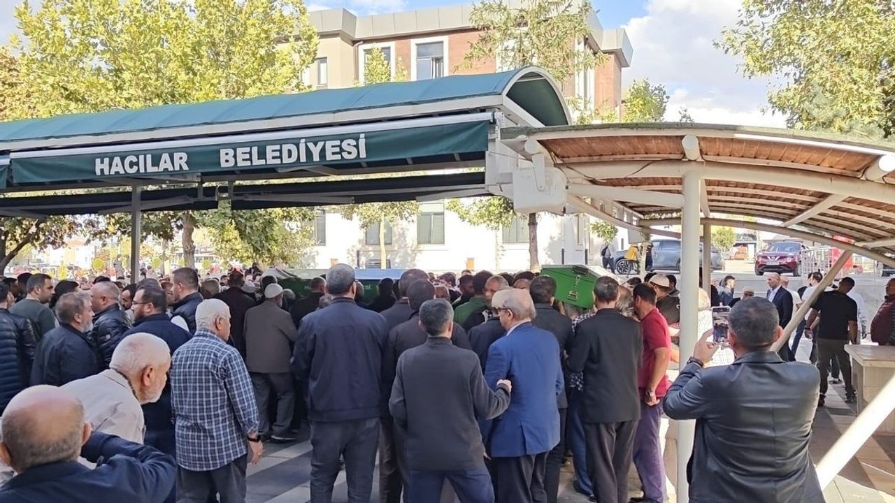 Kayseri Hacılar’da öldürülen yaşlı çift son yolculuklarına uğurlandı