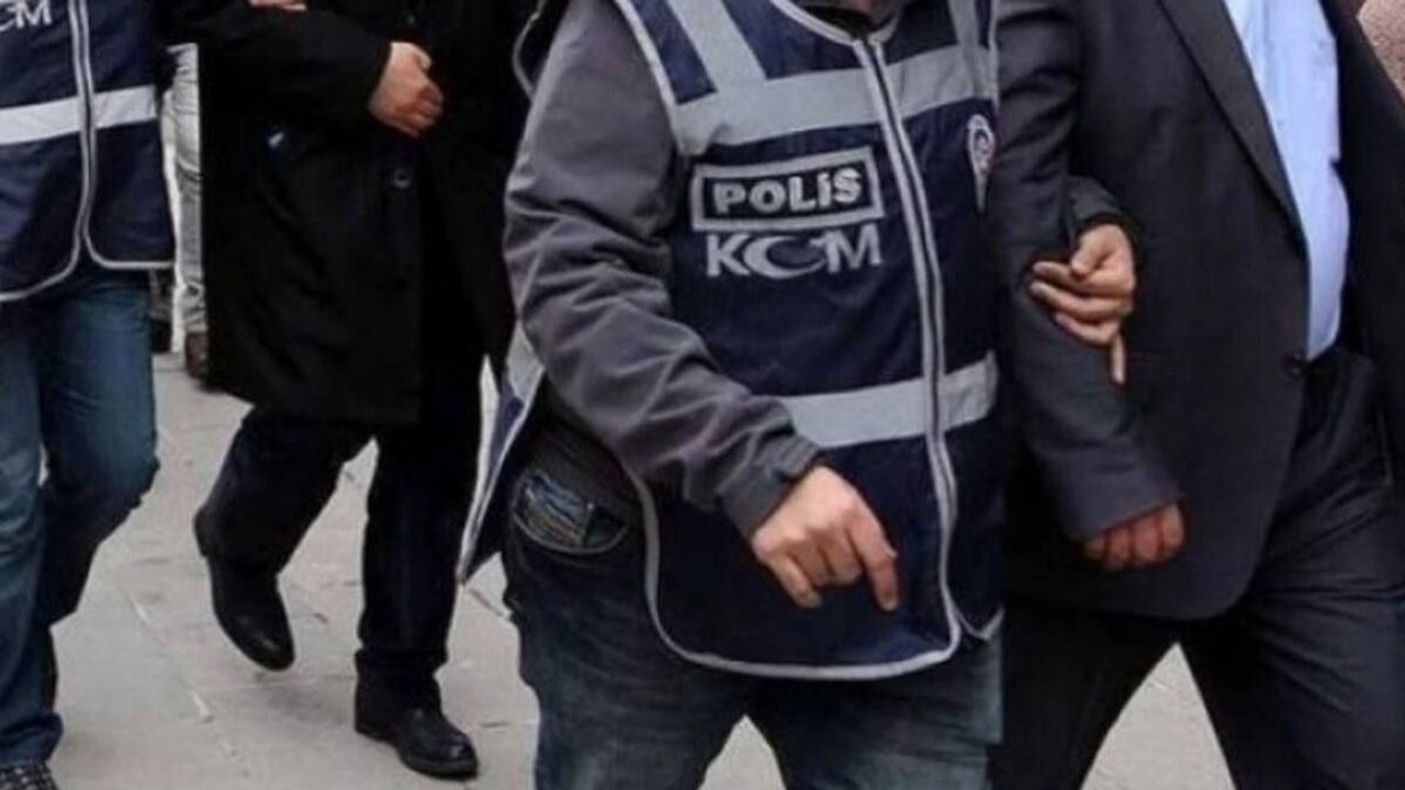 Kayseri’de kaçakçılık operasyonu: Binlerce makaron ve sahte alkol ele geçirildi