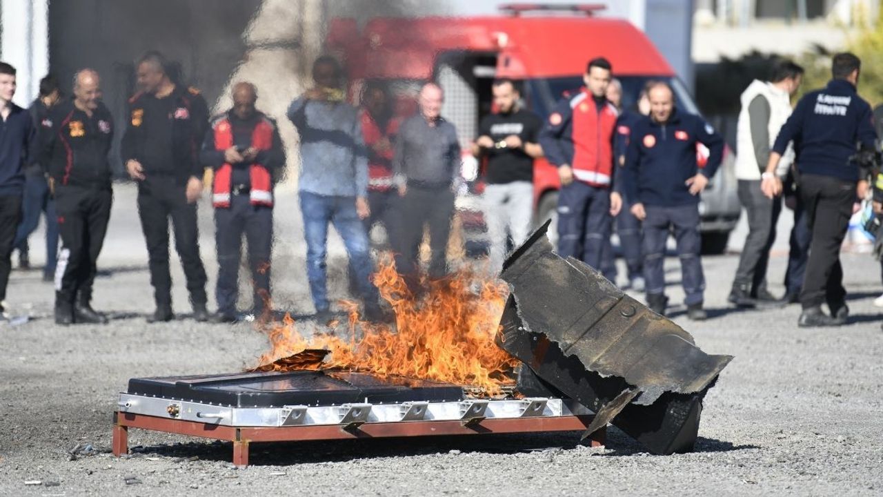 Gece şarjda bırakılan cihazlar için uyarı: Kayseri itfaiyesinden hayat kurtaran tavsiyeler