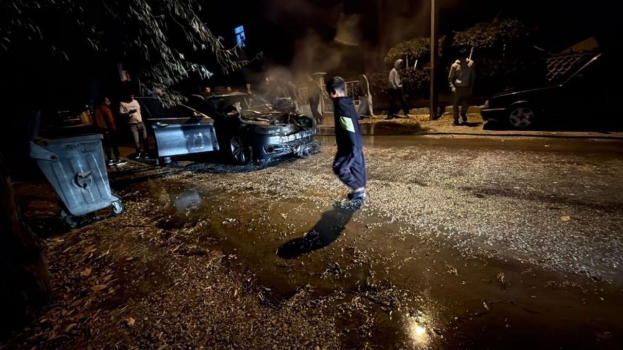 Konya’da seyir halindeki otomobil alev aldı