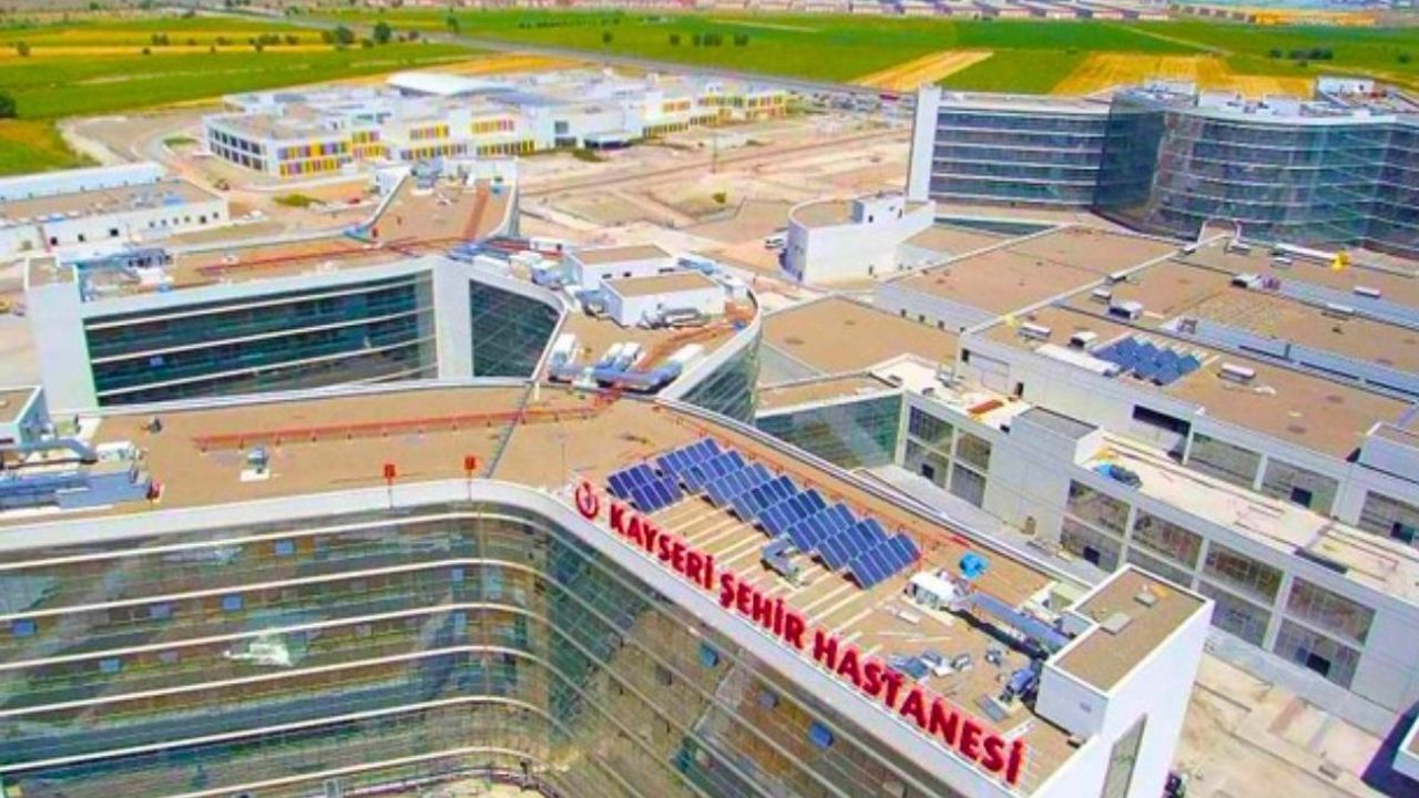 Kayseri Şehir Hastanesi’nde bir devir kapandı: 16 yıllık hizmet bitti!
