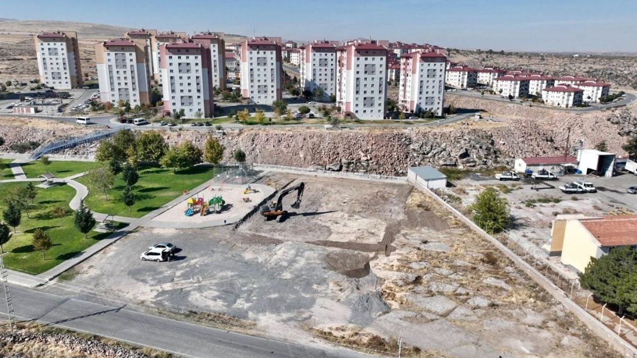 İncesu'nun yeni gözdesi olacak! Kapalı halı saha geliyor