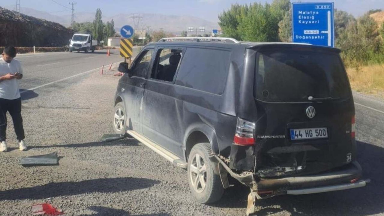 Malatya-Adıyaman karayolunda feci kaza: 1’i çocuk 2 kişi yaralandı!