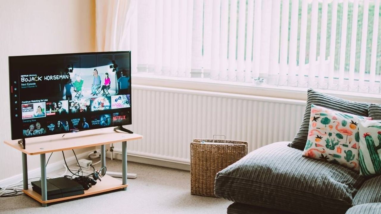 Ekranlarda gizli tehlike! Türk dizilerinin %64’ü bağımlılık unsurlarıyla dolu