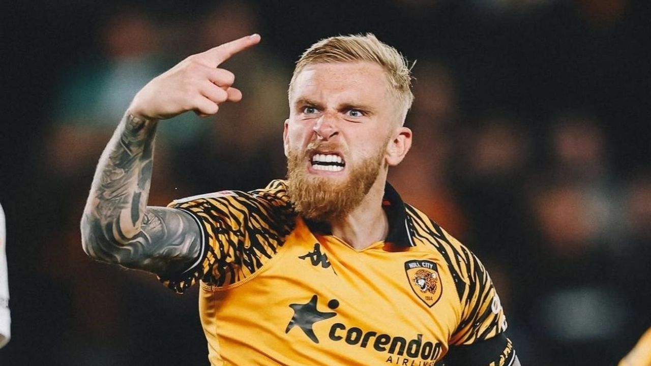 Acun Ilıcalı’nın işaret ettiği yıldız futbolcu ayın oyuncusu seçildi