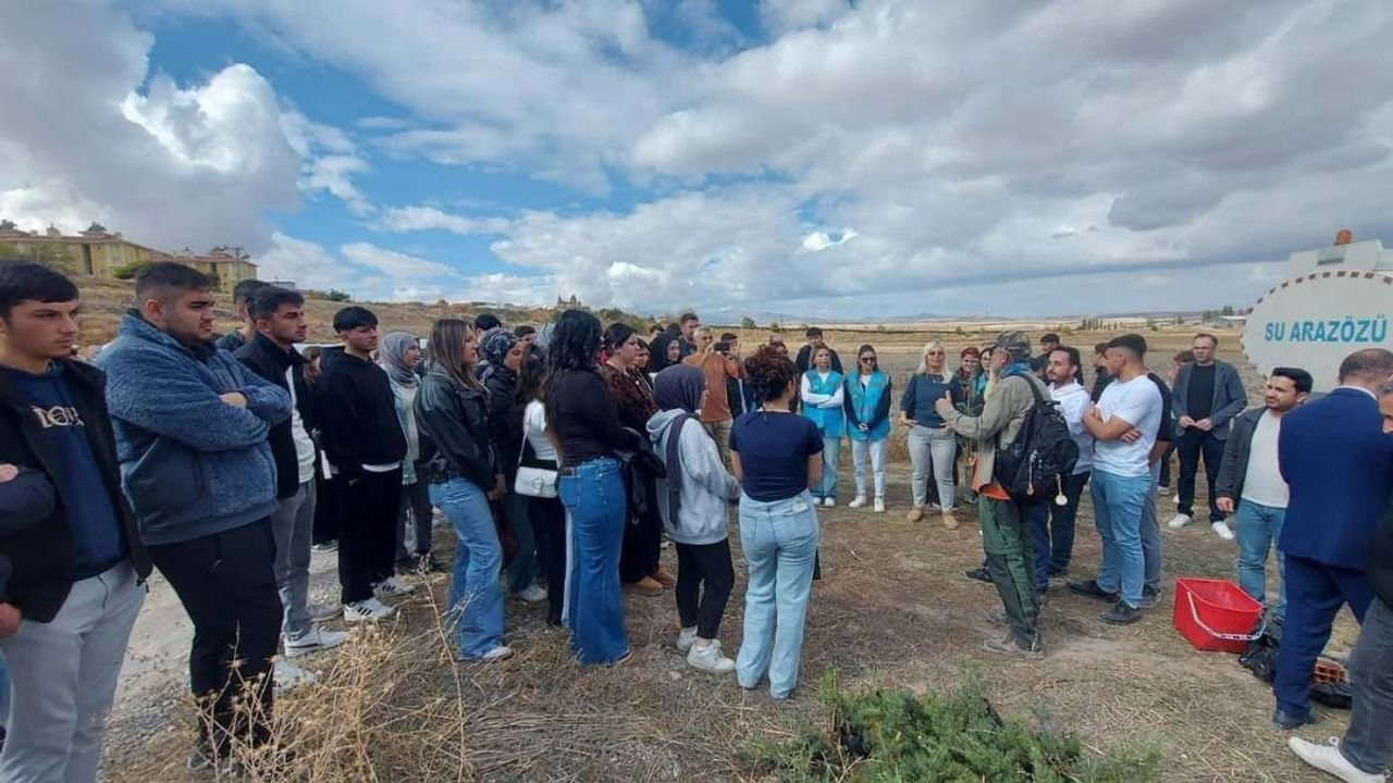 Tomarza MYO’dan doğaya yeşil miras: 400 fidan toprakla buluştu!