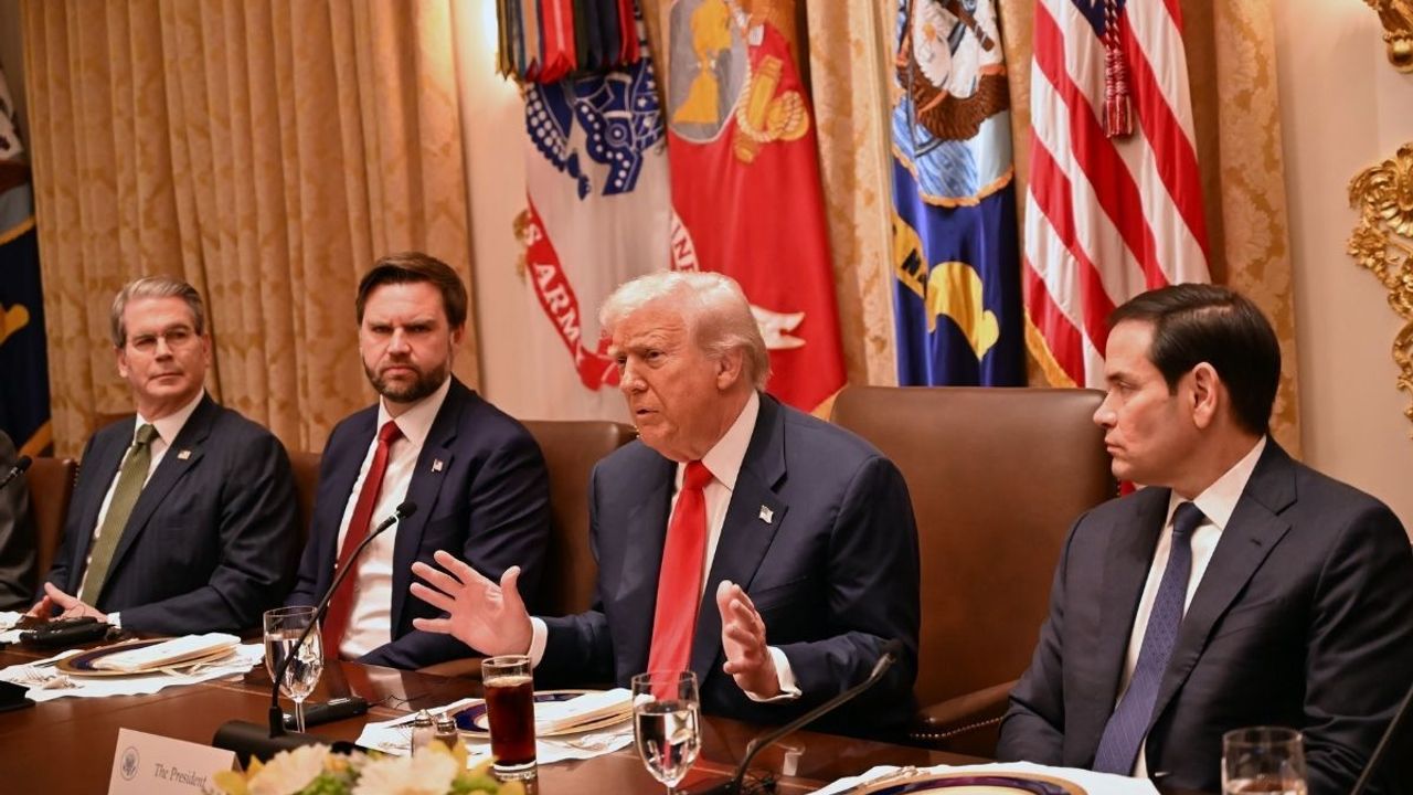 Trump’tan şok açıklama: “Hamas ile konuştum, silah bırakacaklar”