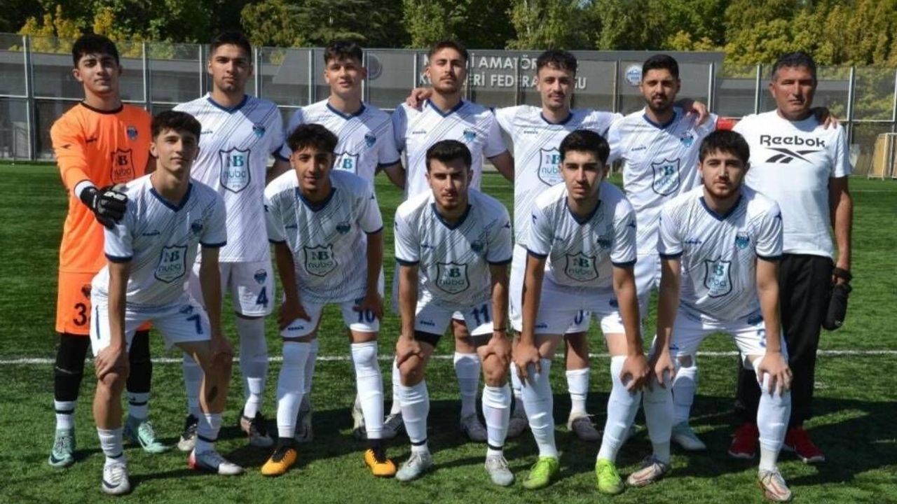 Lider Kayseri Atletikspor ilk mağlubiyetini aldı