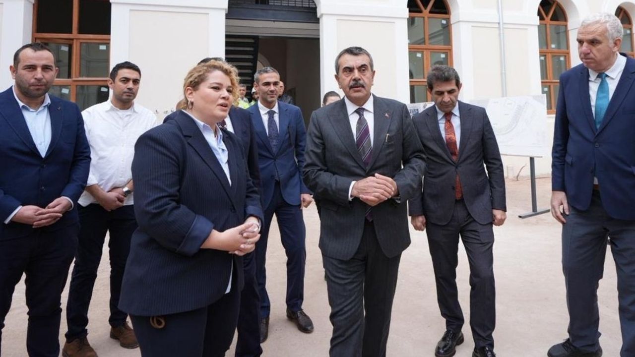 Bakan Tekin, Eğitim Akademisini yerinde inceledi