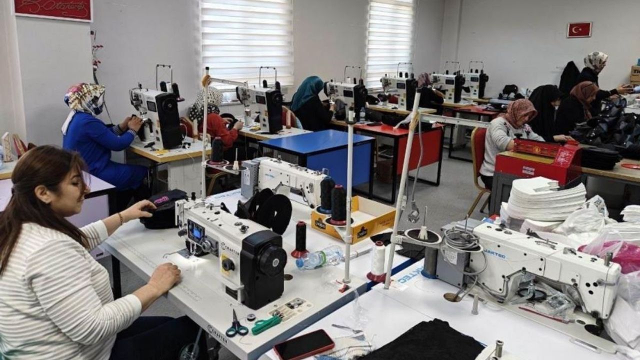 Bünyanlı kadınlar erkeklerin işini elinden aldı