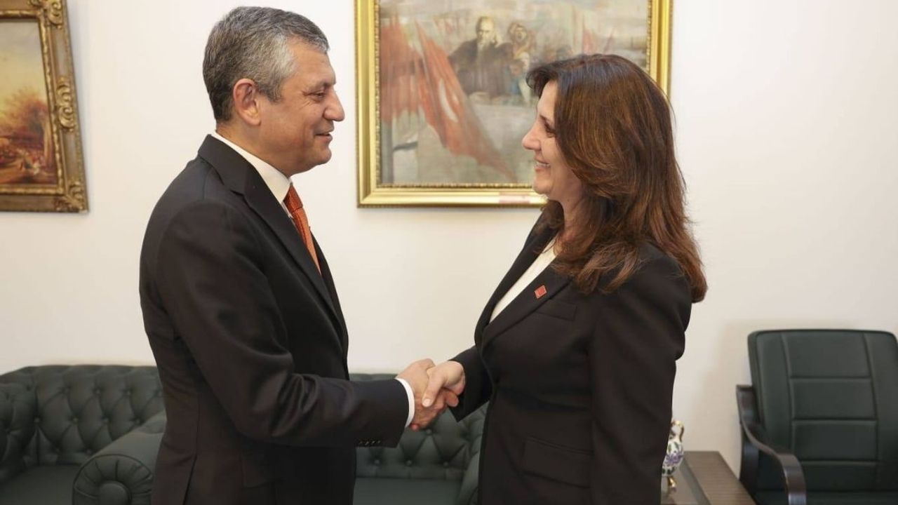 CHP Kayseri İl Başkanı Ümit Özer, Özgür Özel ile görüştü: Kayseri’ye selamı var