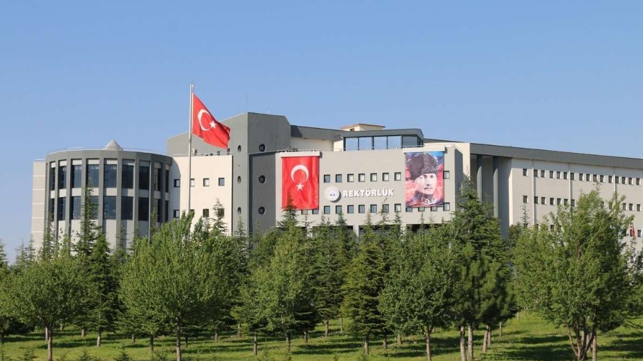 Erciyes Üniversitesi, THE’nin İlk ISR sıralamasında dünya listesine girdi!