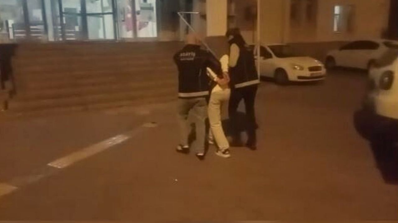 Fevzi Çakmak’ta 18 yaşında, 10 yıl cezası olan şahıs yakalandı