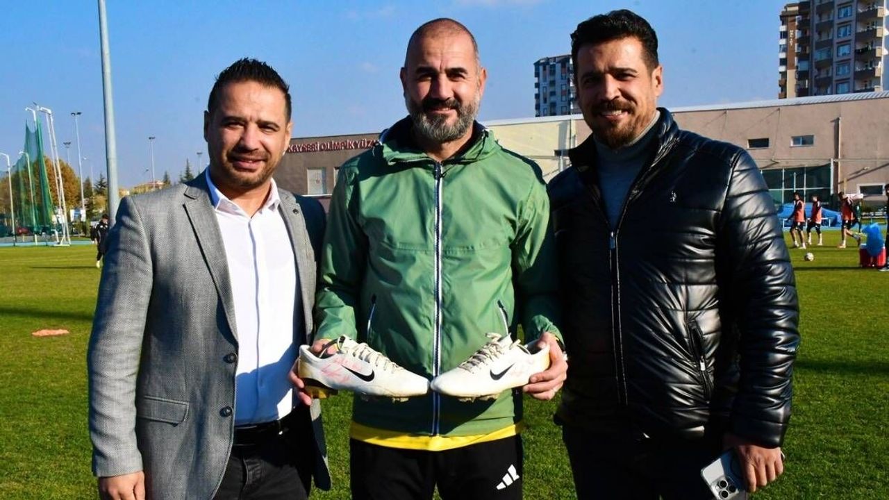 Gökhan Ünal’a antrenman öncesi büyük sürpriz