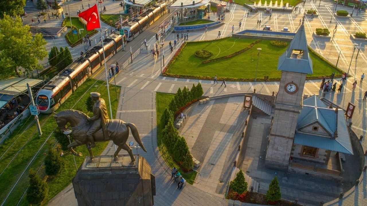 Kayseri'de yoğun ilgi görüyor: Bakanlığın eğitim programı 61 ile yayılıyor