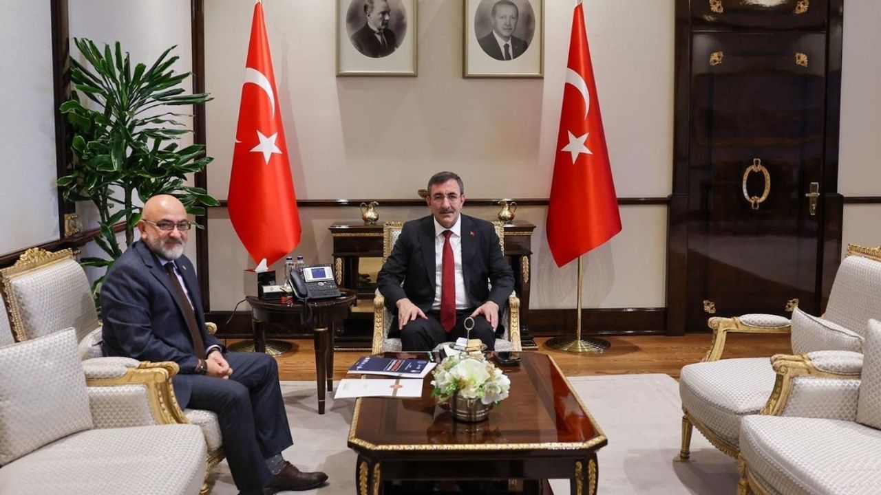 AK Parti Kayseri Milletvekili Cıngı'dan mesleki eğitimde tarihi adım: Raporu Cumhurbaşkanı Yardımcısına sundu