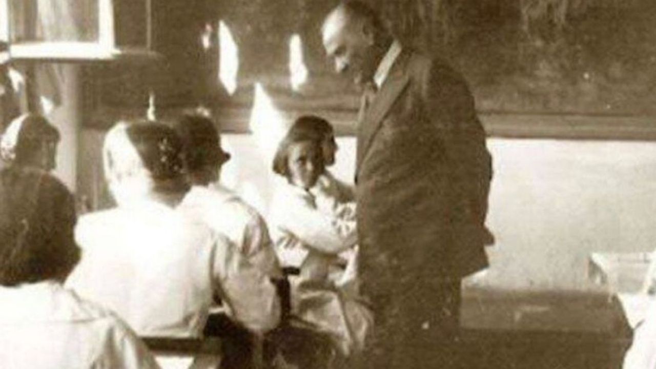 Kayseri’de 24 Kasım Öğretmenler Günü Kutlanıyor