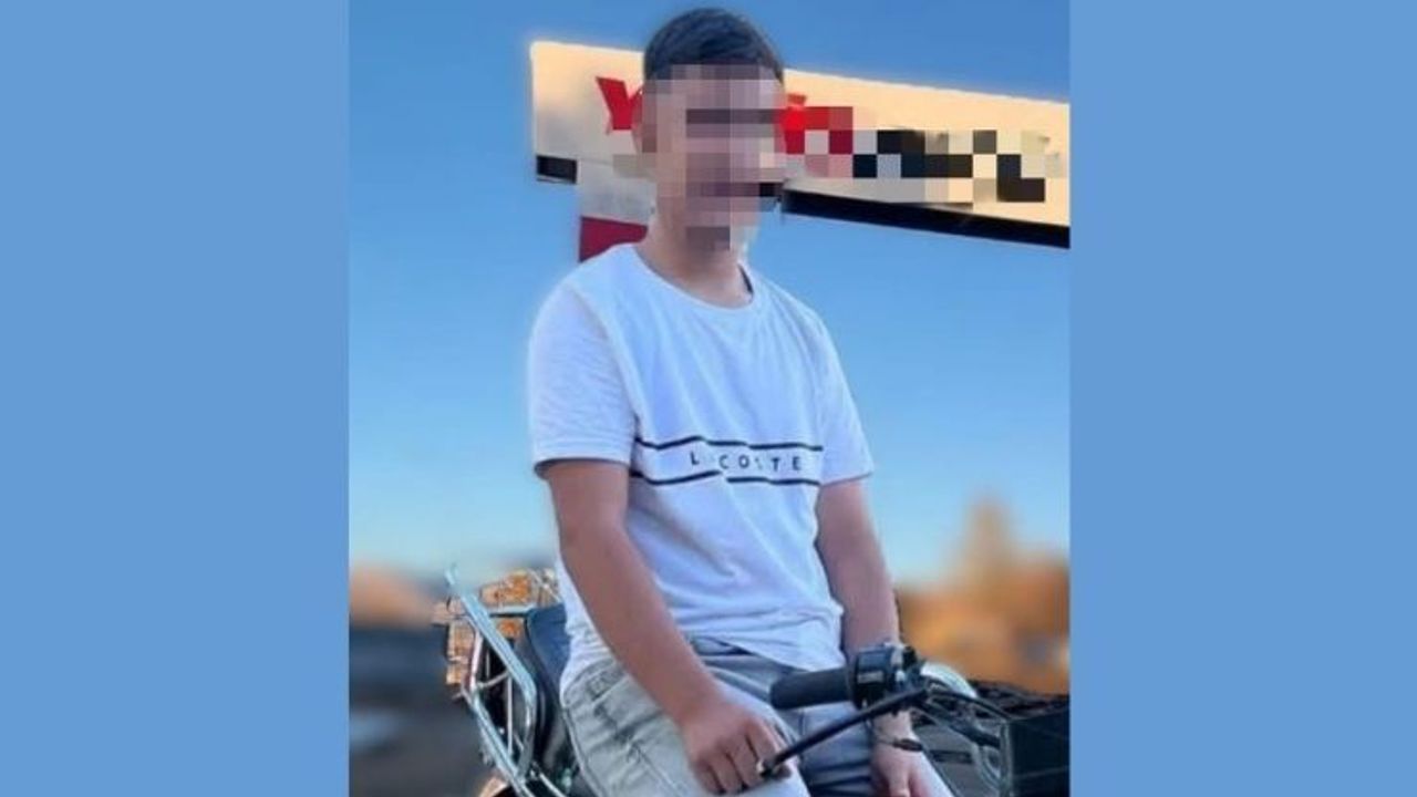 Otomobille çarpışan 14 yaşındaki motosiklet sürücüsü hayatını kaybetti!