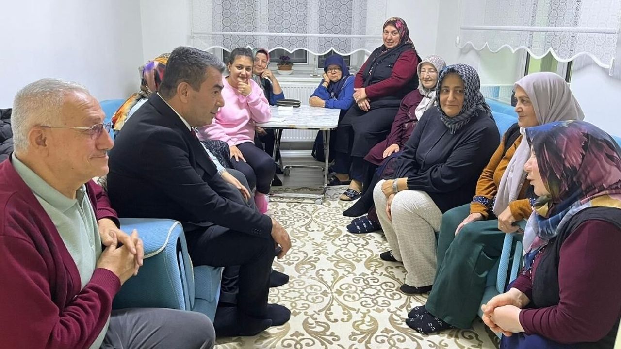 Derdin derdimiz diyen Başkan Selahattin Metin : Vatandaşla aynı sofrada buluştu