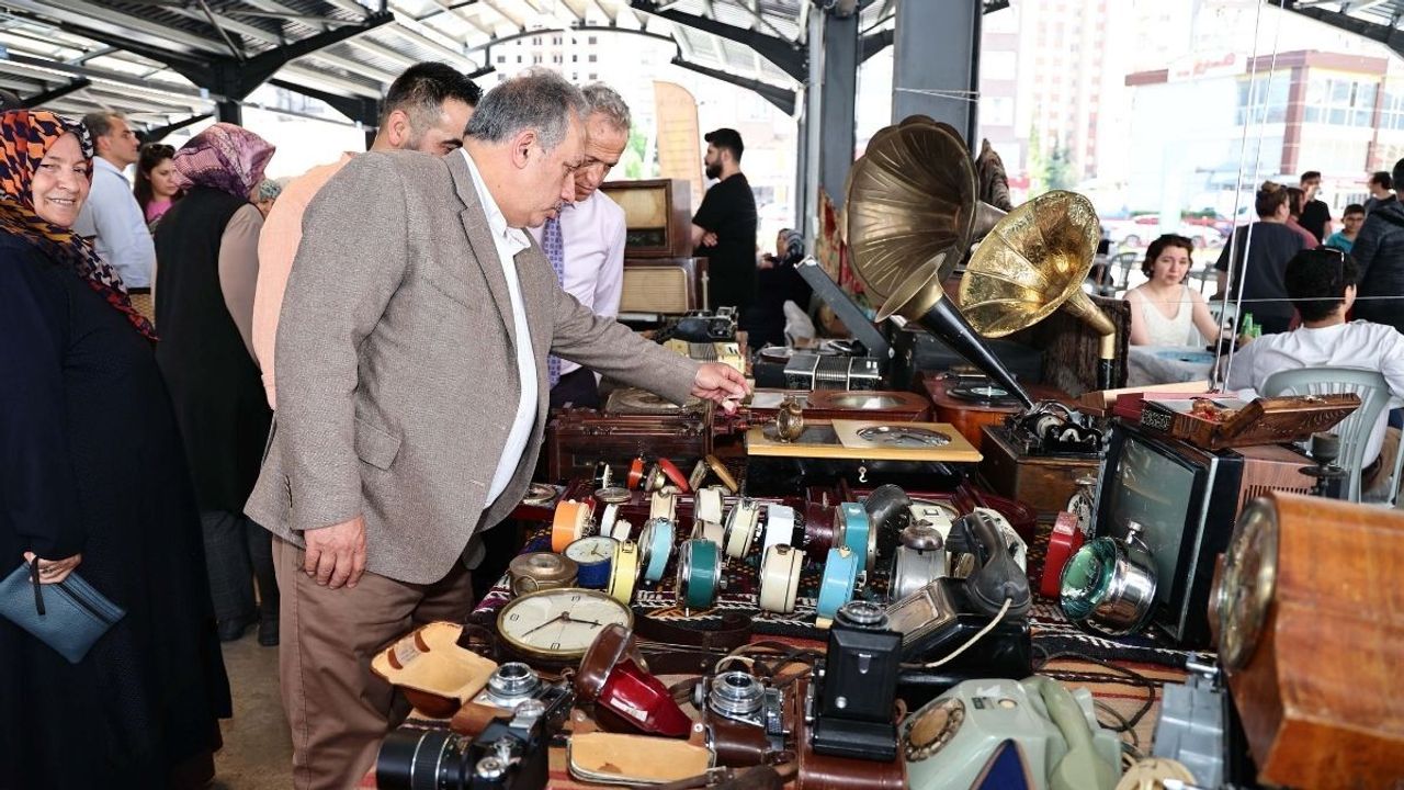 Talas Antika Pazarı bu tarihte geçmişe köprü olacak