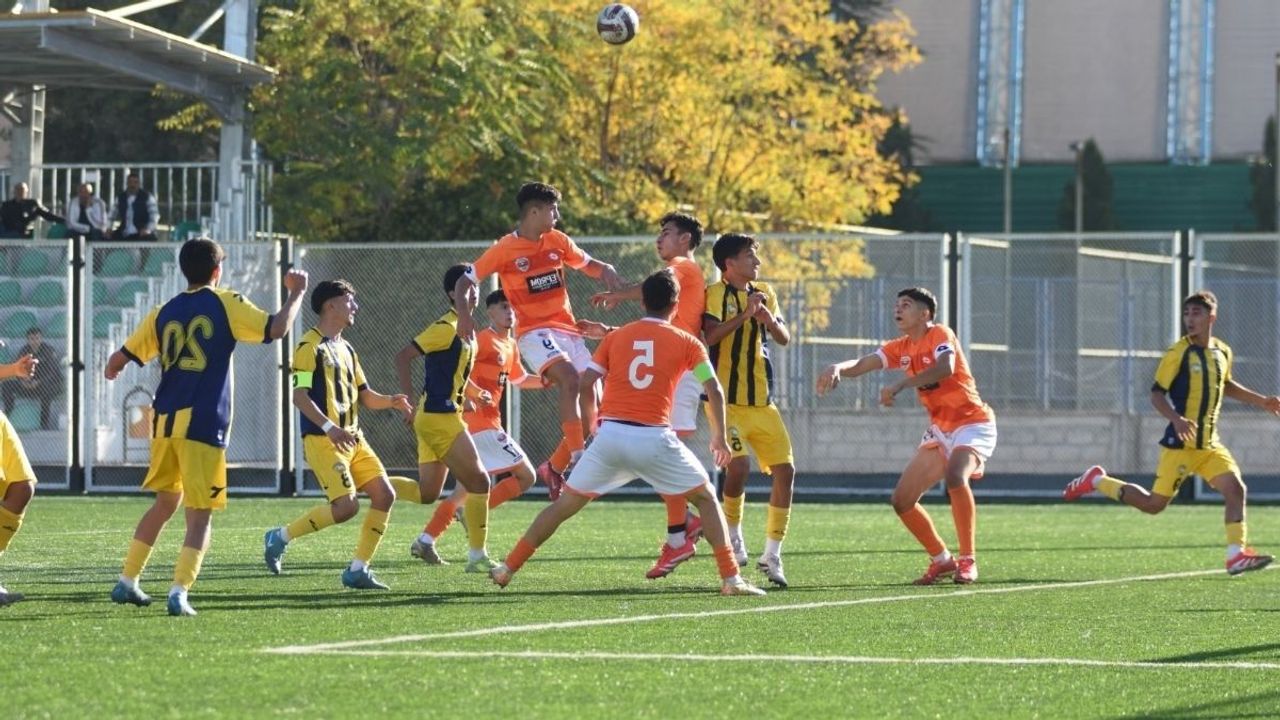 Gelişim liginde Talas Belediye Spor fırtınası! Adanaspor'u geçtiler
