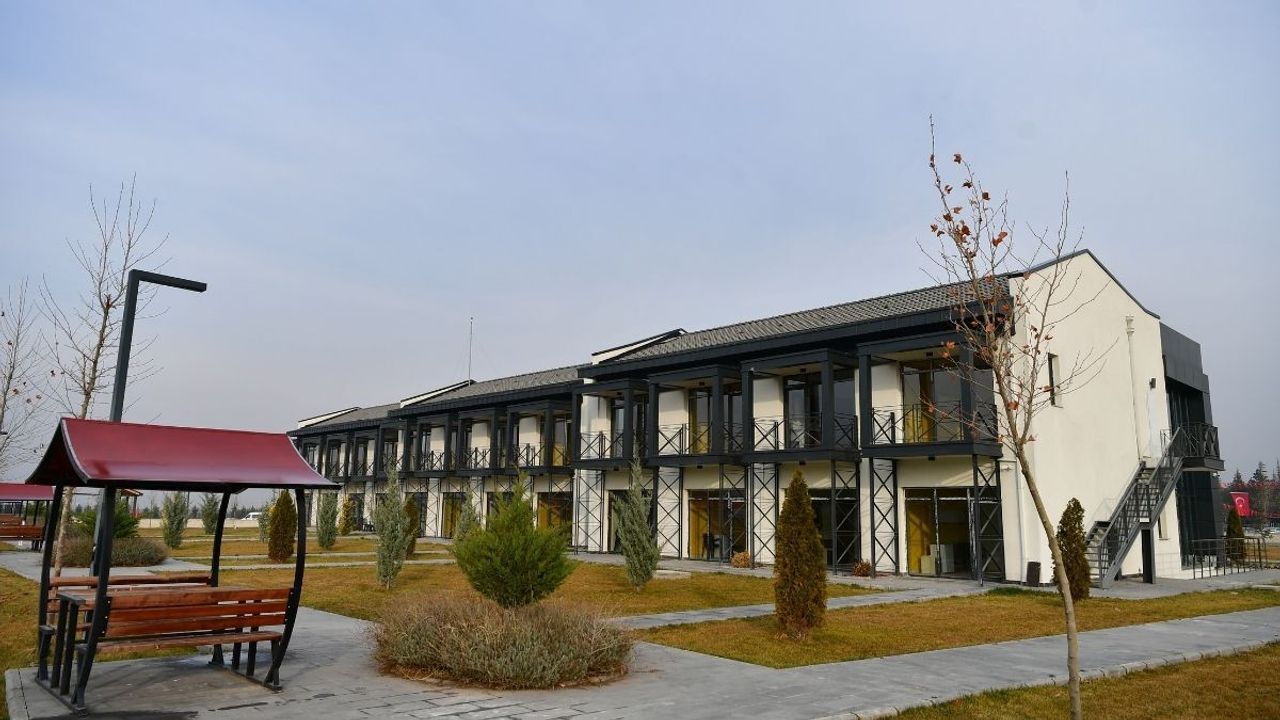 Başkan Büyükkılıç Saffet Arslan Palyatif Bakım Merkezi’nde incelemelerde bulundu