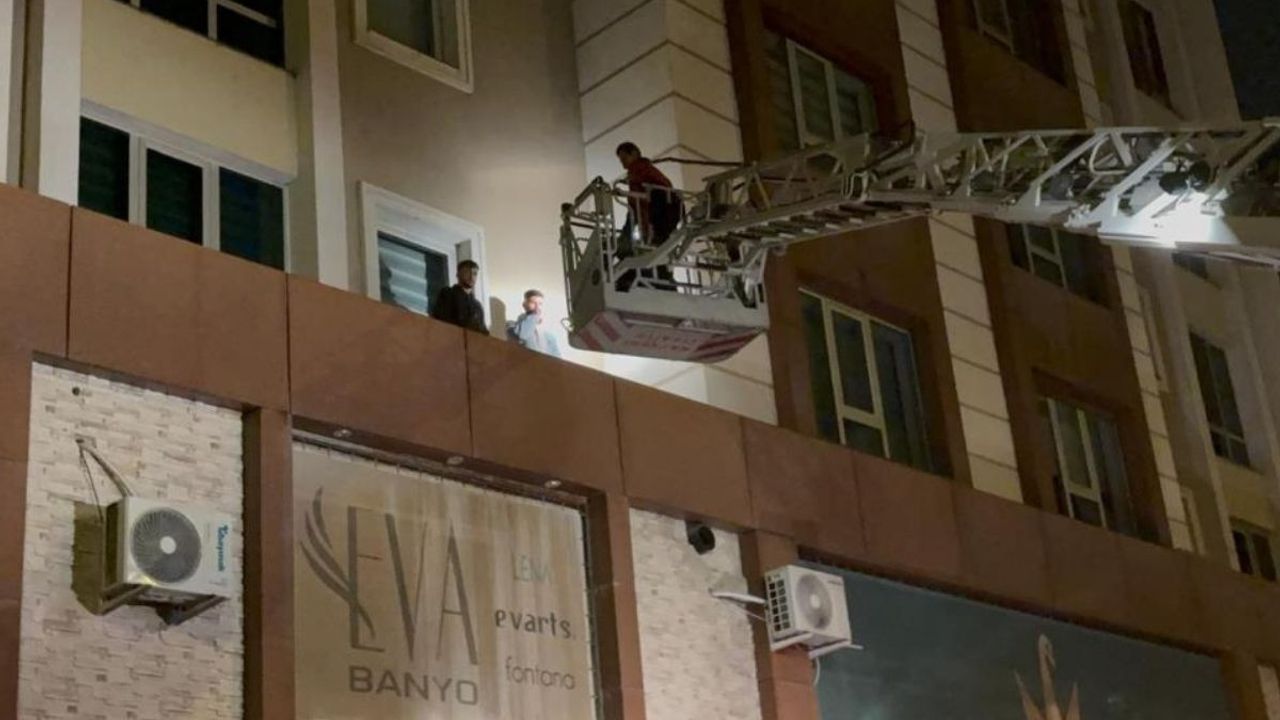 Kayseri’de ilginç olay: Arkadaşlarını darp edip 3. kattan çarşafla indiler