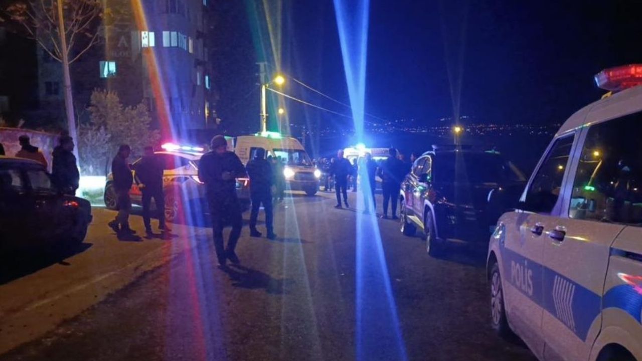 Eski sevgiliye kanlı pusu: Kendisinden ayrılan genç kızı aracının içinde katletti!