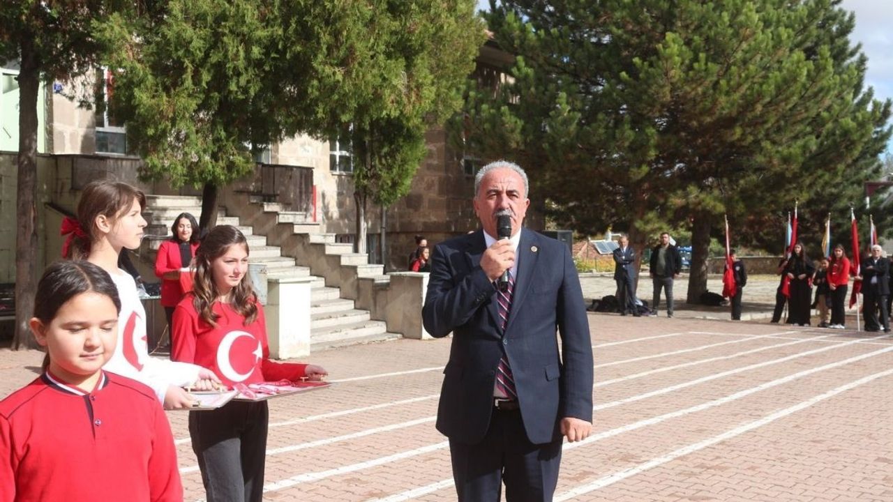 Felahiye’de ‘Ailemle Okuyorum’ projesine destek çağrısı