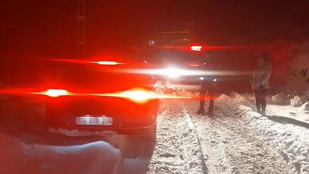 Hacılar'da su deposu civarında 2 kişi mahsur kaldı